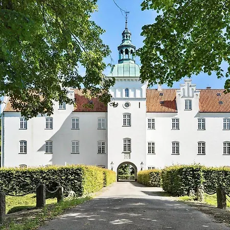 8842-glesborg-marie-nielsens-vej-5 *